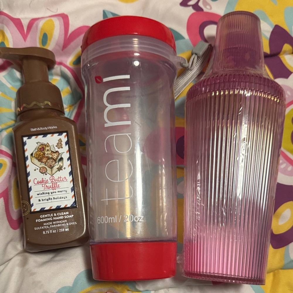 Bath and body works Cookie Butter Hand Soap with extras